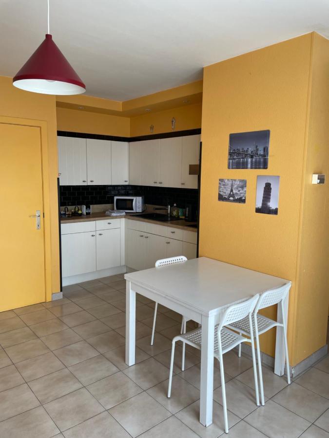 Gezellig Appartement In Oostende Ostend Exterior photo